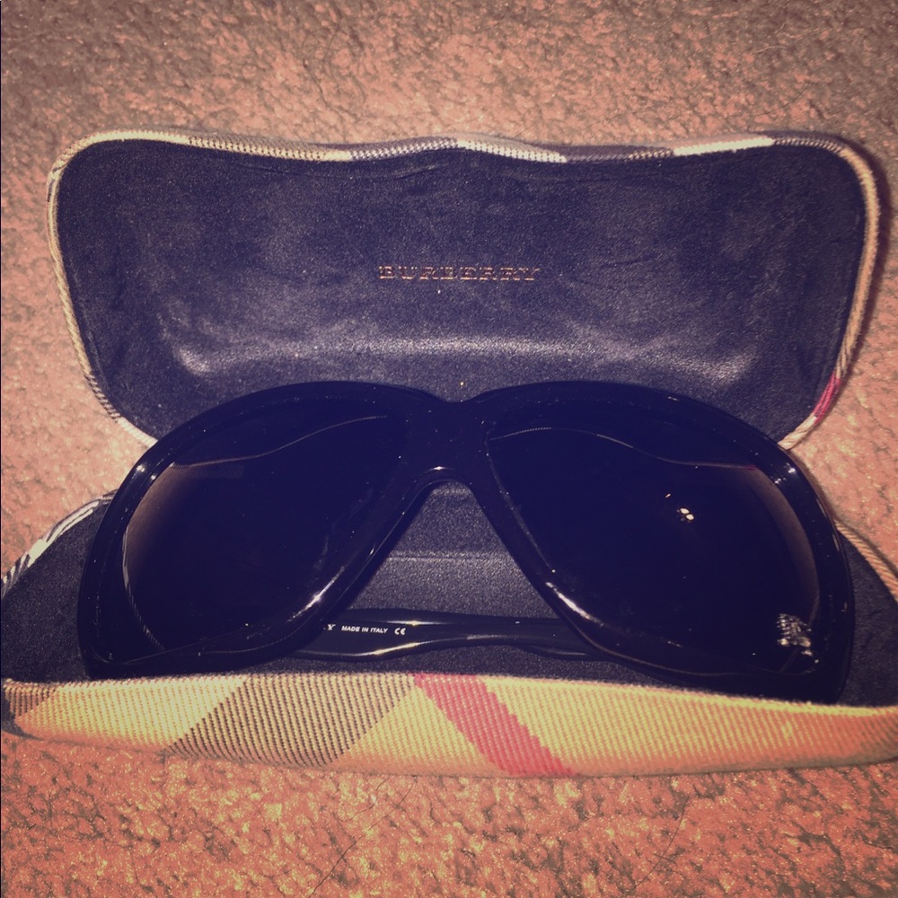 Burberry sunglasses